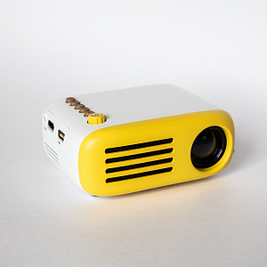 Мини-проектор (портативный) LED Projector желтый